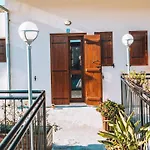 게스트하우스 Lazaros Stonehouse 파노레프카라