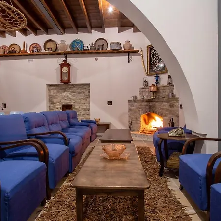 Lazaros Stonehouse