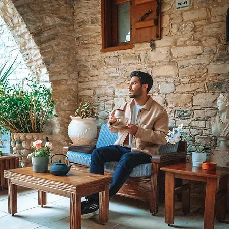 Lazaros Stonehouse Vendégház Páno Léfkara