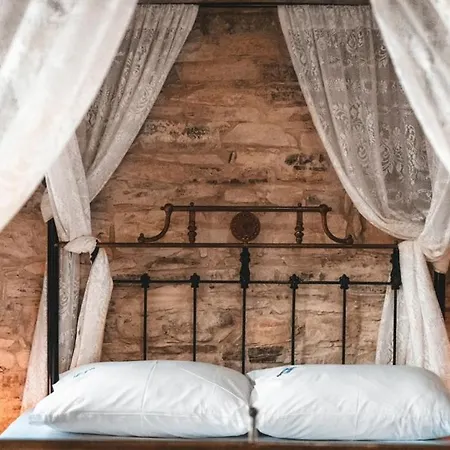 Lazaros Stonehouse Pano Lefkara