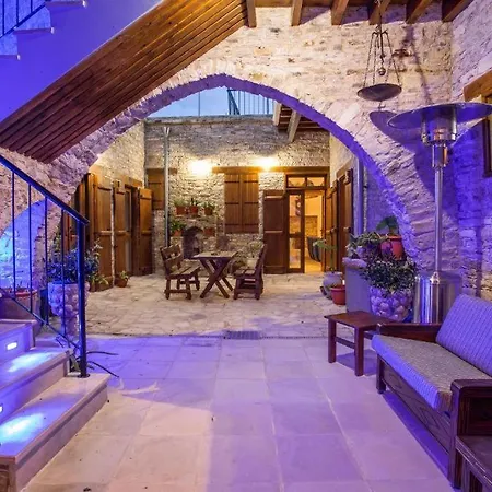 Lazaros Stonehouse Vendégház *