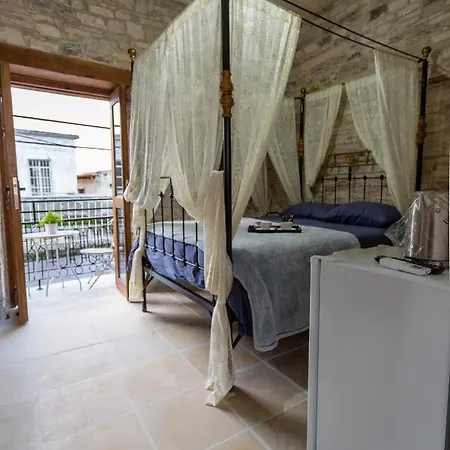 Maison d'hôtes Lazaros Stonehouse