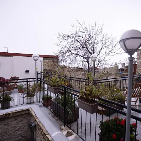 Πανσιόν Lazaros Stonehouse 4*