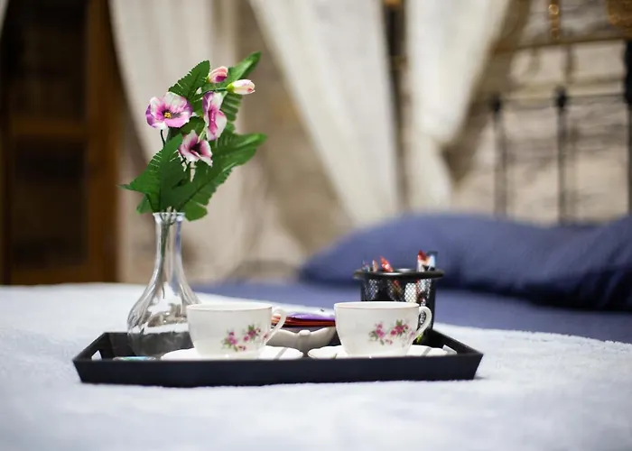 Penzion Lazaros Stonehouse 4*