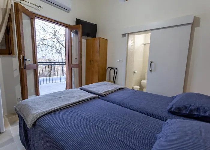 Lazaros Stonehouse 4*