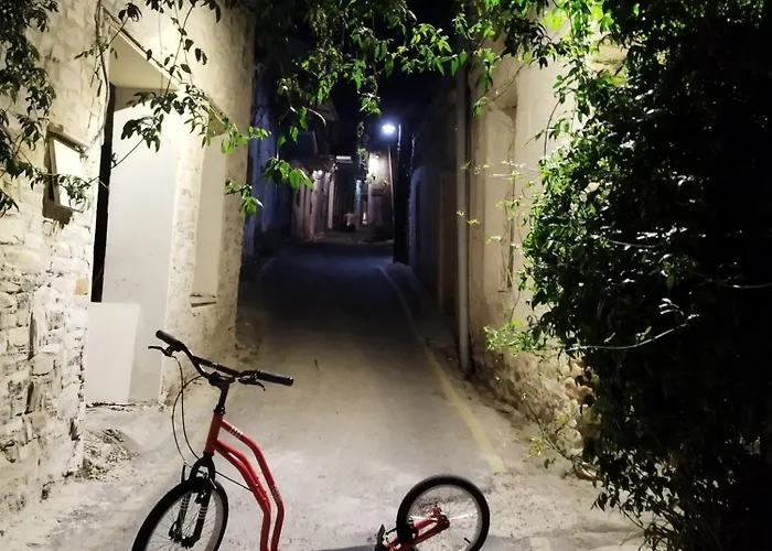 Penzion Lazaros Stonehouse 4*