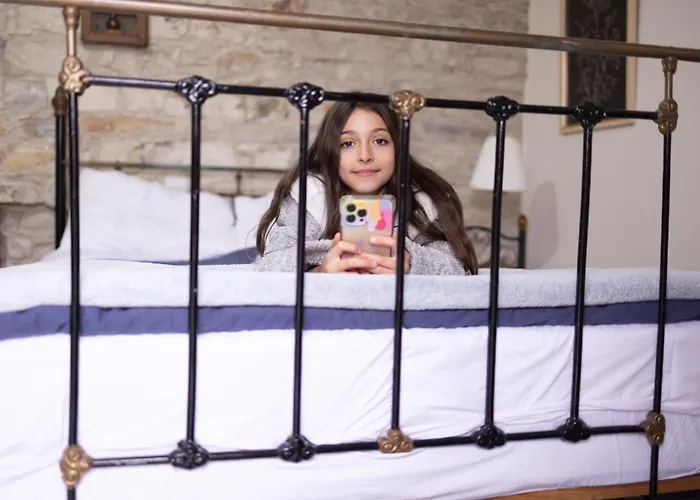 Pensiune Lazaros Stonehouse 4*