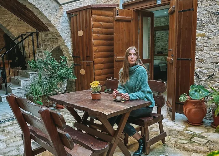 Pensiune Lazaros Stonehouse 4*